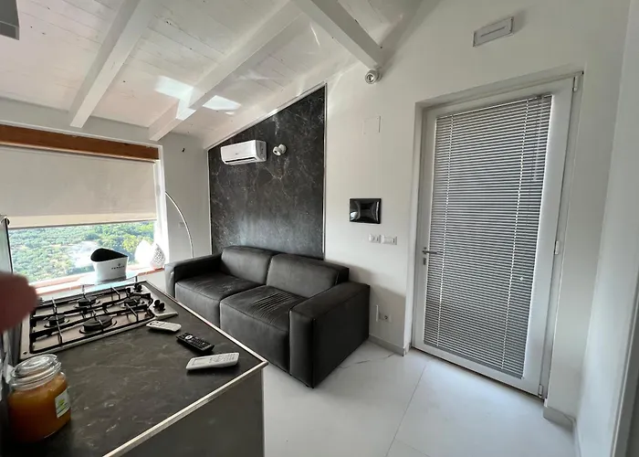 Storace S House Apartman Falerna